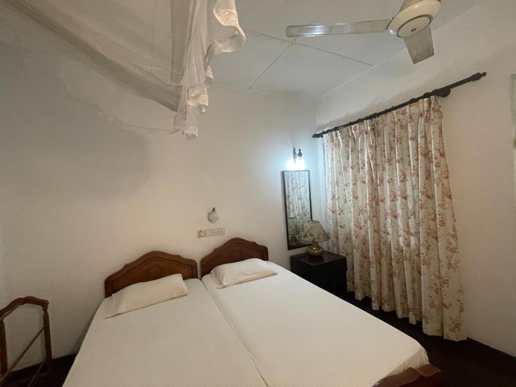 Kandy Inn Madugalle'S Family Guest House Dış mekan fotoğraf