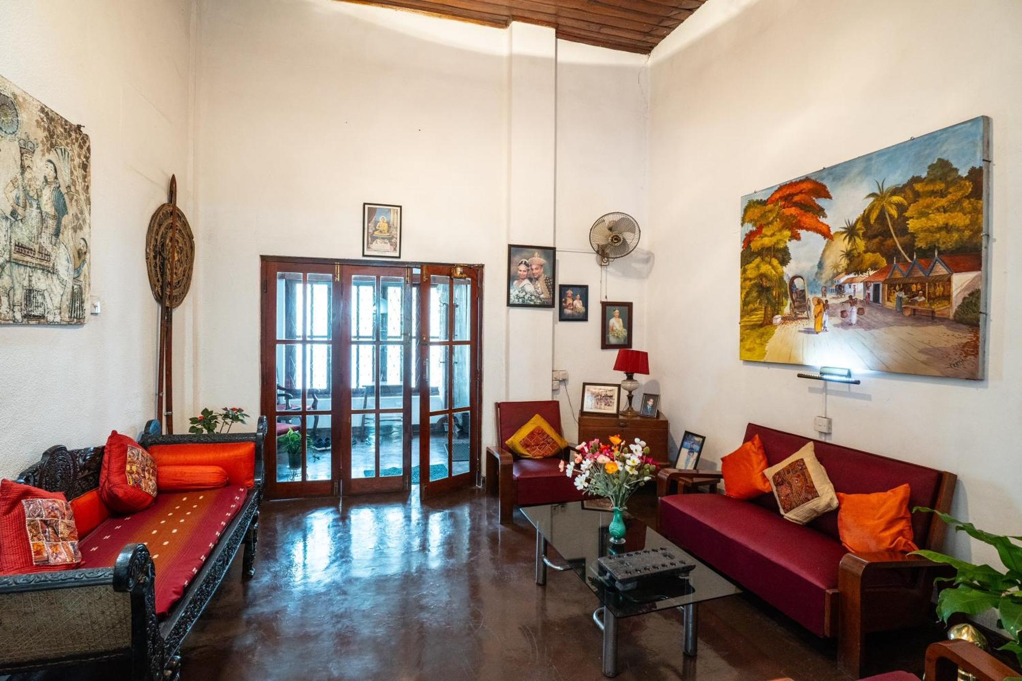 Kandy Inn Madugalle'S Family Guest House Dış mekan fotoğraf