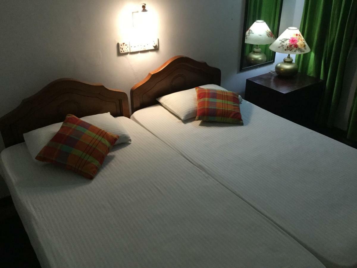 Kandy Inn Madugalle'S Family Guest House Dış mekan fotoğraf